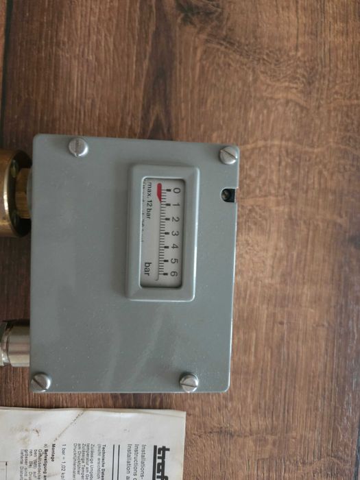 Индустриален пресостат Trafag 920.2377