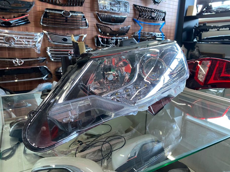 Фары для Toyota Camry 55 Exclusive