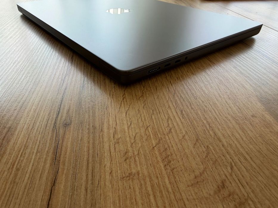 MacBook Pro 16" M3 PRO 12-CPU, 18-GPU, 36GB RAM, 512GB SSD