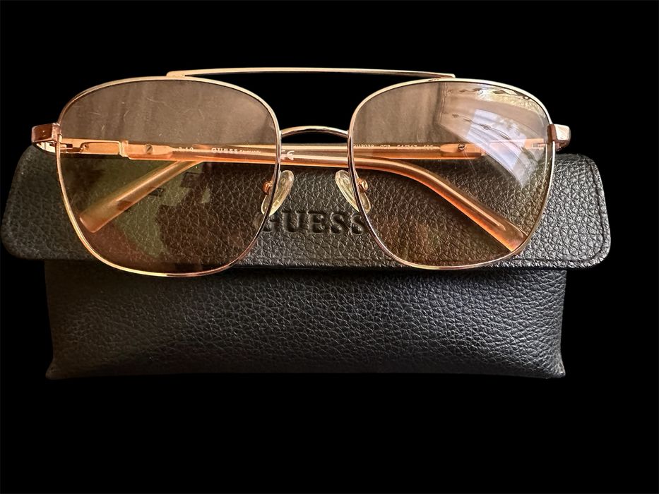 Слънчеви очила Guess