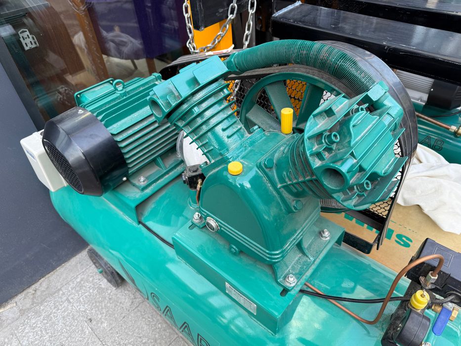 Воздушный компрессор 200 л SAAB (SG-2090)