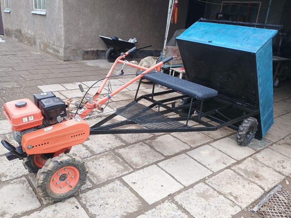 Мотоблок с прицепом и фрезами