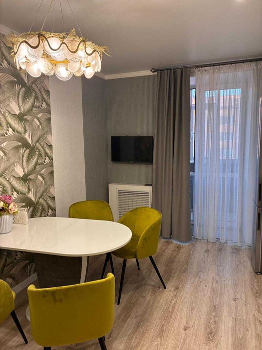 Продам 3-х комнатную квартиру в районе плазы