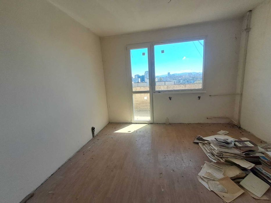 Продава се Тристаен апартамент в София, Света Троица - 80 кв.м за 2538 €/кв.м - Снимка #3