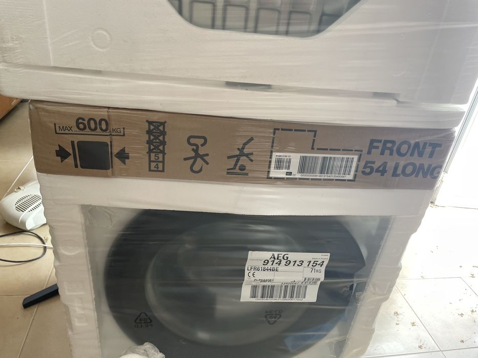 Пералня AEG 8 кг нова