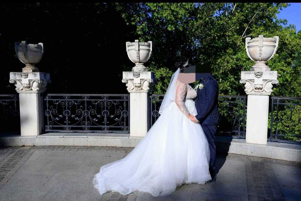 2 Rochii de mireasa in 1 ( cu trena detașabilă)+ voal+diadema 920 lei