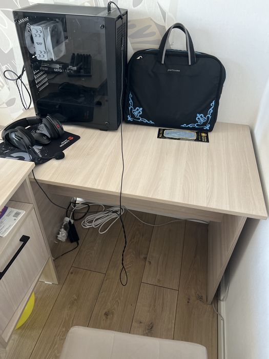 Продам стол для офиса