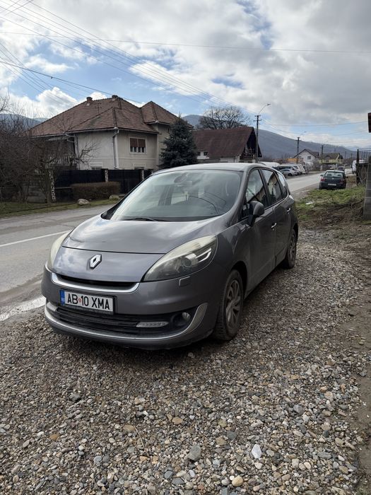 Renault Grand Scenic 2013, 7 locuri
