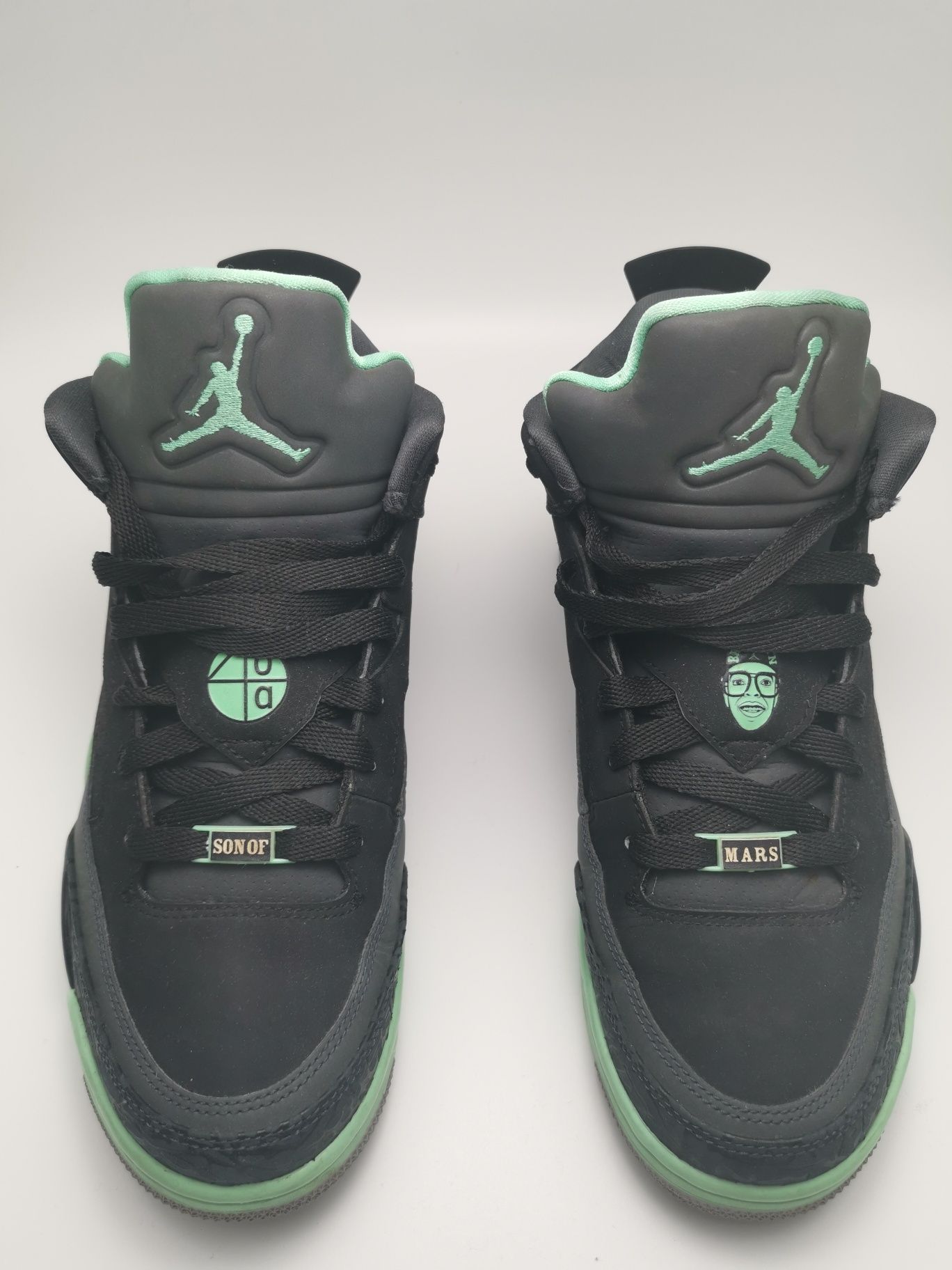 Jordan mars 27 green on sale glow