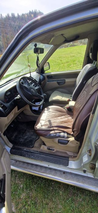 Vând nissan Terrano2