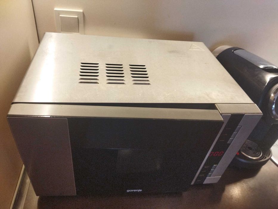 Микровълнова фурна Gorenje GMO-20 с вътрешна част на брава за подмяна