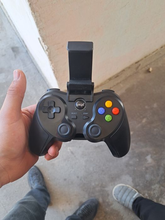 Joystik sotiladi xolati tiniq yangidek