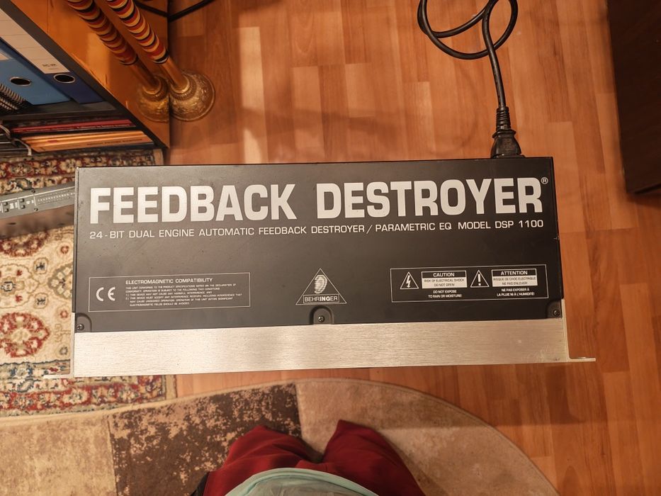 Behringer Feedback Destroyer Model DSP 1100,
