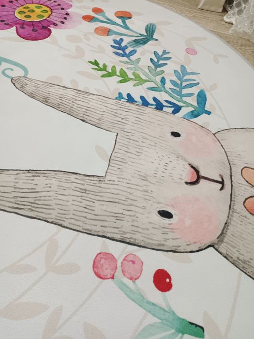 Продам ковер в детскую