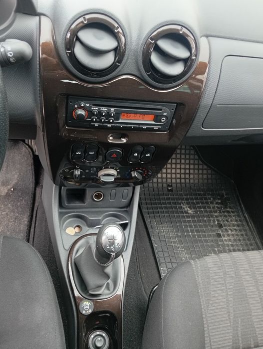 Vind Dacia Duster 1,6 benzină și Gpl