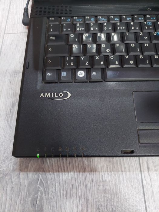 Fujitsu  Siemens AMILO