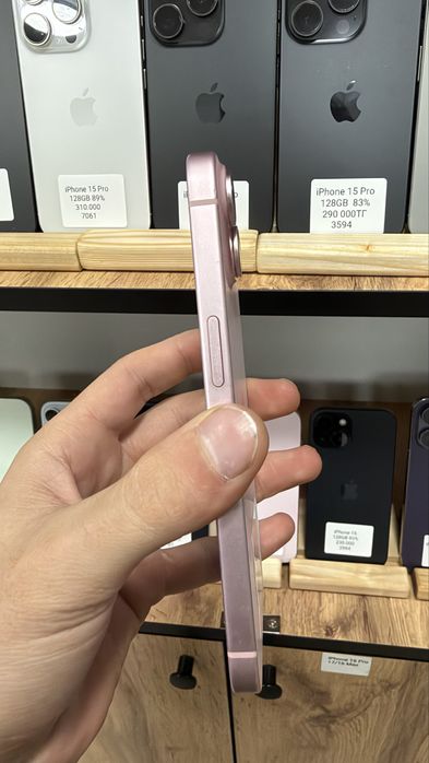 iPhone 15 128 GB