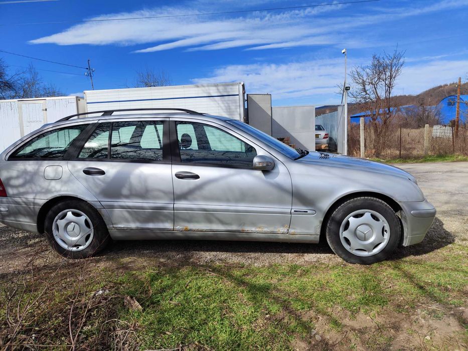 НА части W203 C Class комби C200 CDI 611 136кс. ЛЯВ ВОЛАН автомат