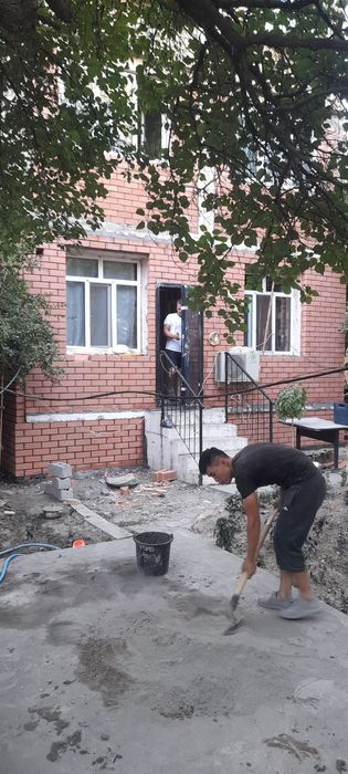 Кладка кирпичом балконов установка новые рамы решотки козерки