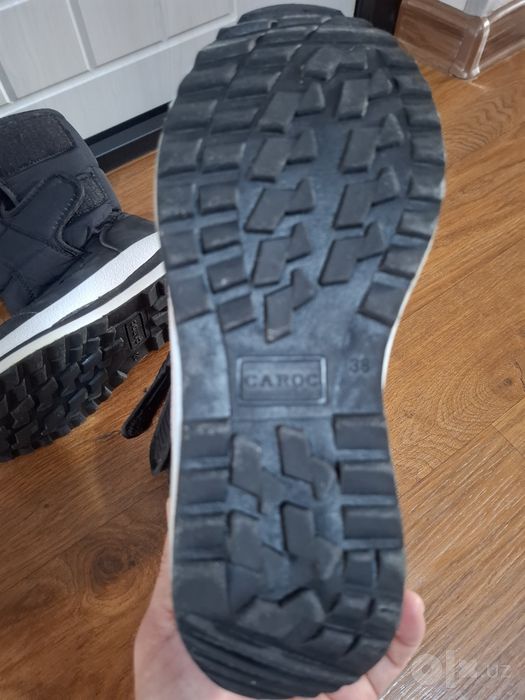 Продам ботинки зимние