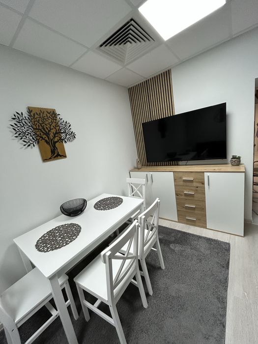 Inchiriez apartament central