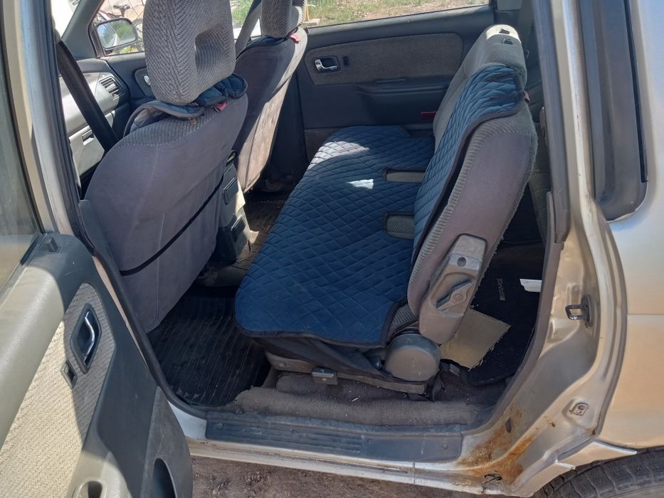 Митсубиси спейс вагон