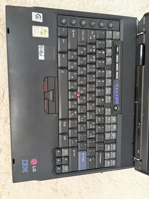 laptop de birou vechi LG IDM