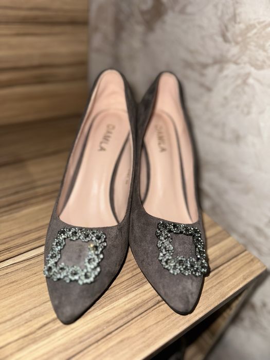 Стильные женские туфли DAMLA