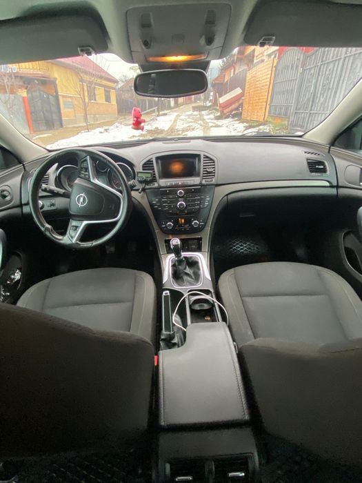 Opel insignia 2010.Pret avantajos,ideal pentru familie
