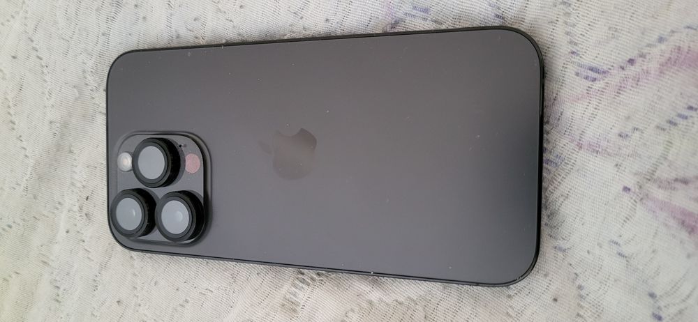 Продам Айфон 14 про
