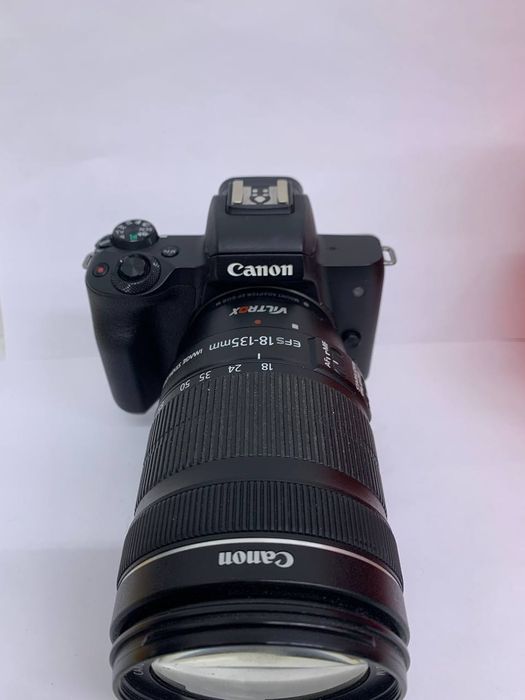 Фотоаппарат Canon EOS M50