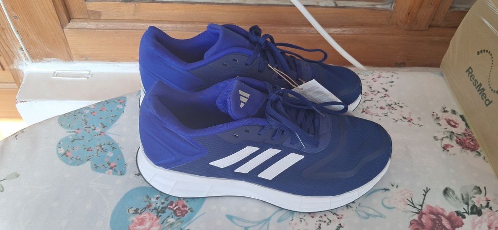 Adidasi adidas barbati marimea 42