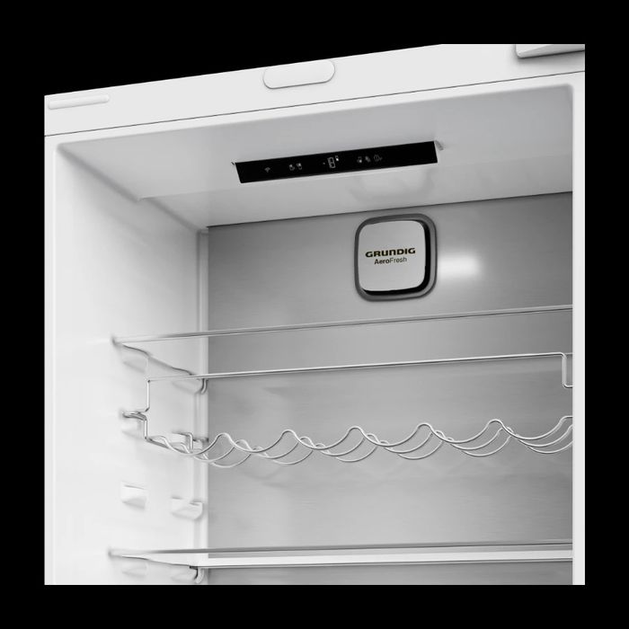 Нов хладилник/фризер за вграждане GRUNDIG GKNI6950FHN, No Frost, 370 л