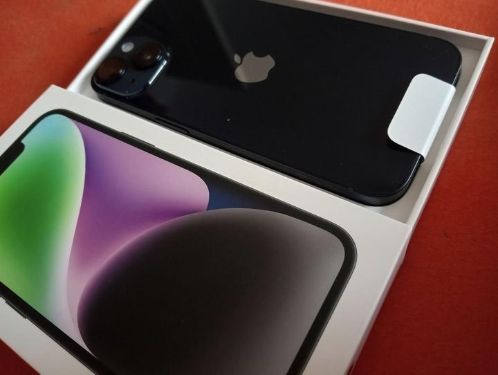Vand iphone 14, ca nou, putin uzat, sanatate bateria 85%