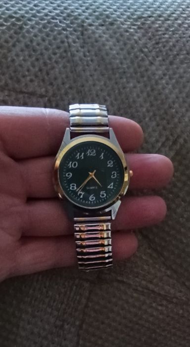 Новые наручные часы с доставкой