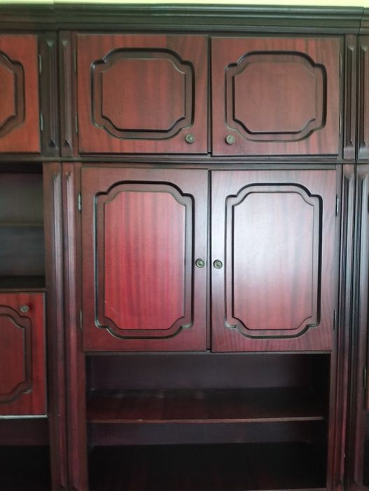 Vând mobila sufragerie.