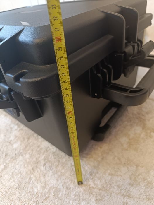 Чемодан для инструментов.