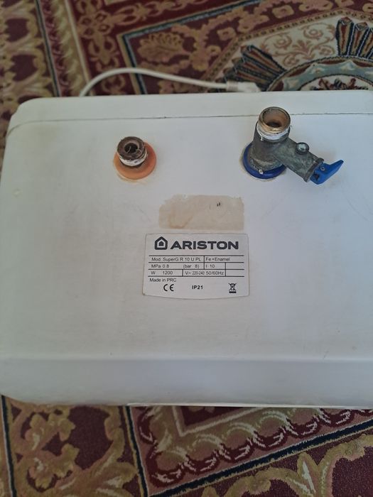 Аристон 10 литр срочно