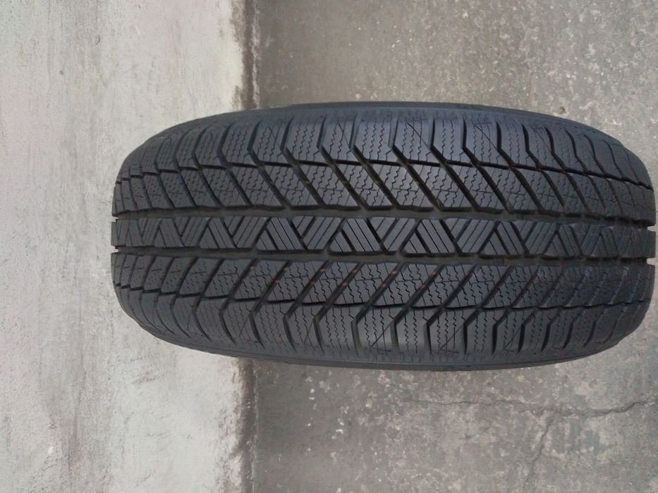Anvelopa platin 215/55/17