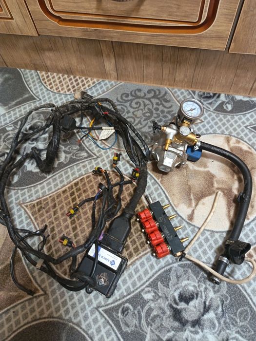 4 pokalina gaz miyasi va redektor injiktor sotiladi