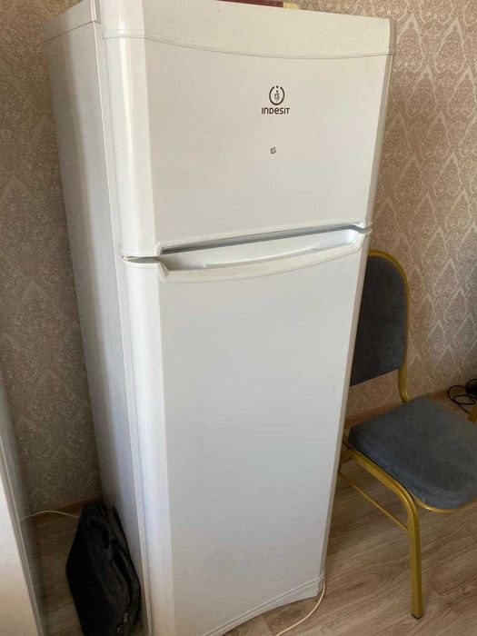 Холодильник индезит