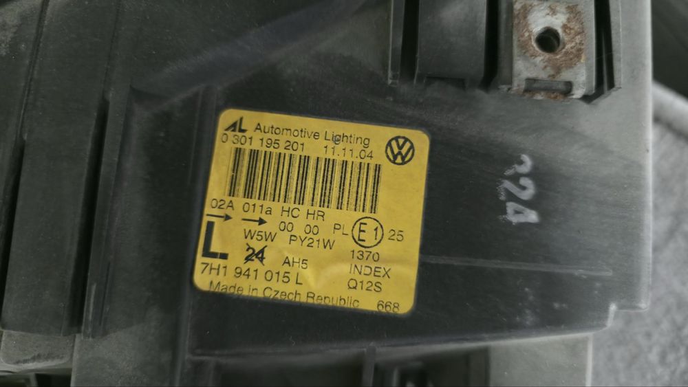 Фарове VW T5 2003-2009
