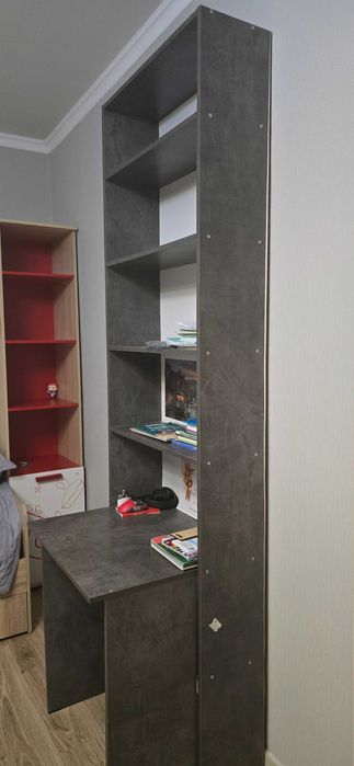 Шкаф книжный со столиком