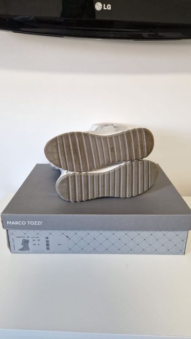 Cizme zapada imblanite si impermeabile Marco Tozzi marime 37 stare f b