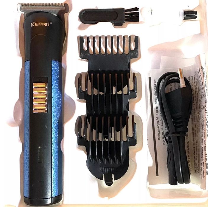 Професионална Машинка за Подстригване Тример за Брада Kemei KM-724
