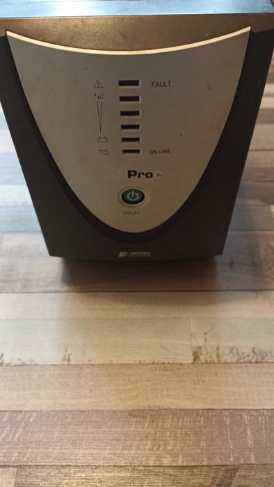 Упс UPS аварийно захранване