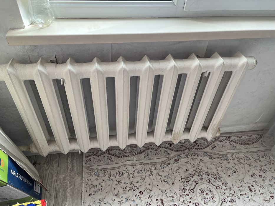 Продам чугунный радиатор 10 секций