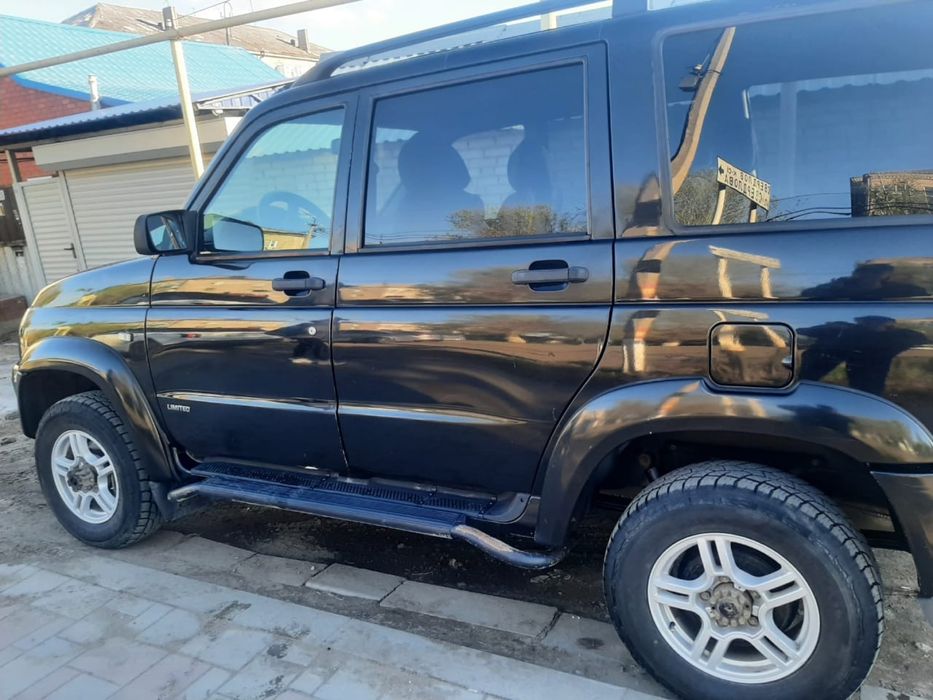 Машина уаз патриот