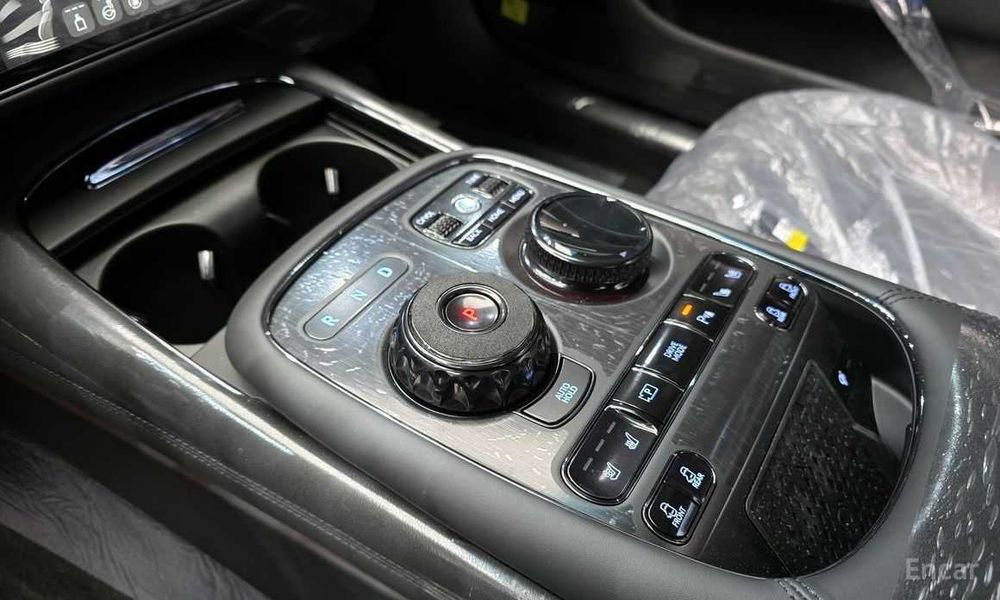 Genesis G90 3.5 Turbo eS/C AWD LWB Black Edition