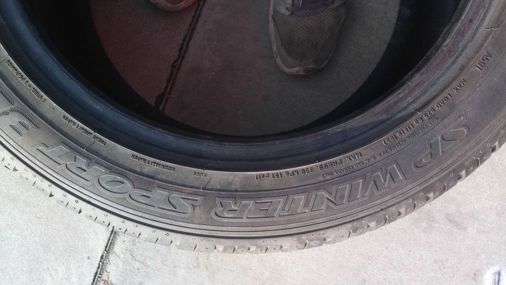 265/45-18 Dunlop-зимни 2бр.